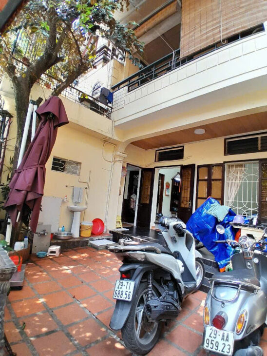 LÔ GÓC – GẦN HỒ – XE 24 CHỖ CHẠY QUANH NHÀ – SỔ ĐỎ CHÍNH CHỦ