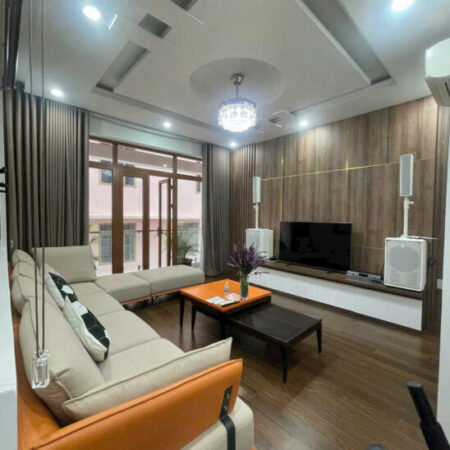 BÁN NHÀ 5 TẦNG CÓ THANG MÁY – TRUNG TÂM PHỐ – HẺM Ô TÔ ĐƯỜNG BẠCH ĐẰNG