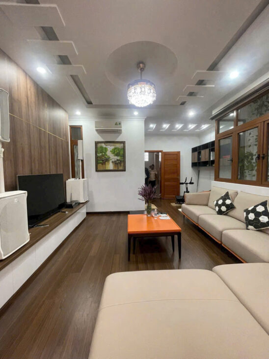 BÁN NHÀ 5 TẦNG CÓ THANG MÁY – TRUNG TÂM PHỐ – HẺM Ô TÔ ĐƯỜNG BẠCH ĐẰNG