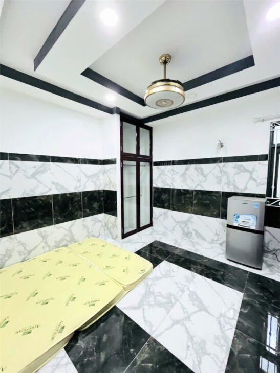 CẦN BÁN GẤP CĂN HỘ DỊCH VỤ MẶT TIỀN TẠ QUANG BỬU, DÒNG TIỀN ỔN ĐỊNH 40 TRIỆU/THÁNG