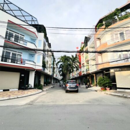 CẦN BÁN GẤP CĂN HỘ DỊCH VỤ MẶT TIỀN TẠ QUANG BỬU, DÒNG TIỀN ỔN ĐỊNH 40 TRIỆU/THÁNG