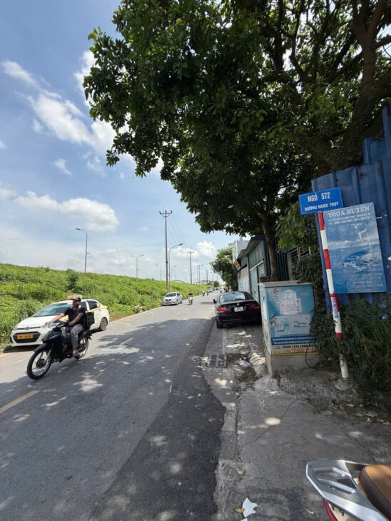 Bán Gấp, nhà 2 tầng Ngọc Thụy, 34m2 Mt4m, gần công viên, 5ty28