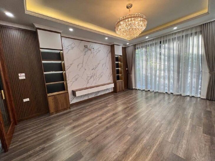 THỤY KHUÊ 37M x7 TẦNG THANG MÁY 18 TỶ NGÕ THÔNG RA HỒ,10M RA PHỐ ,XE 16 CHỖ ĐỖ CỬA