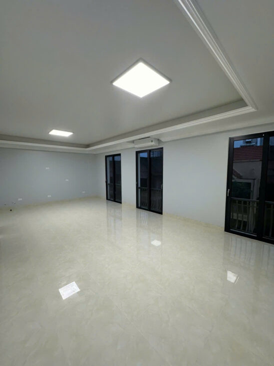 Cho thuê biệt thự liền kề KĐT Cầu Bươu dt 124m2 rộng thênh thang có thể làm văn phòng, kinh doanh,