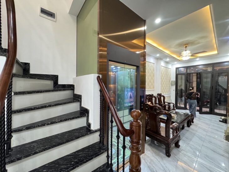 THỤY KHUÊ DT 45M,THANG MÁY-15,8 TỶ,NGÕ RỘNG 3M,THOÁNG SÁNG,20M RA PHỐ