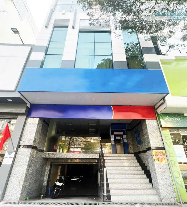 Cần bán toà nhà Mặt phố Vũ Phạm Hàm. DT 148m x 6 tầng. Thang máy. Giá 92 tỷ. LH: 0964769634