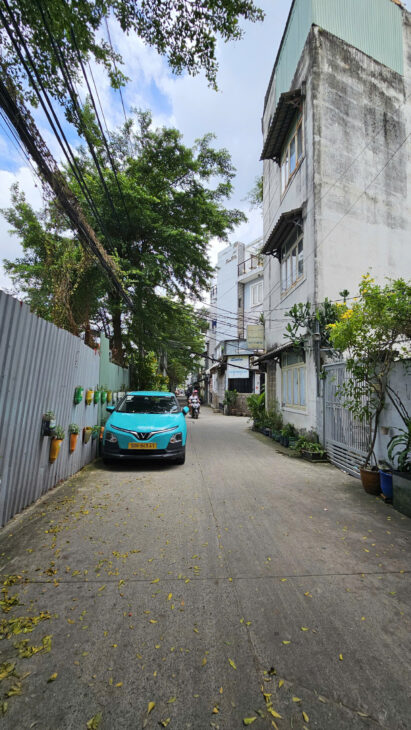 Cách 1 căn nhà ra mặt tiền xe hơi 🚘Q4 Ngang 3.5 dài 7 HƠN 2 TỶ