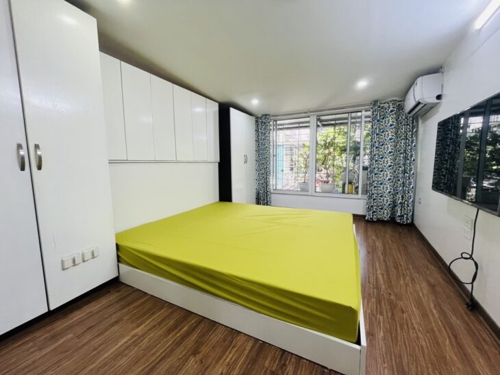 TẬP THỂ NGHĨA TÂN 80M 3 NGỦ 2 WC 2 THOÁNG,TẦNG 2 THUẬN TIỆN ĐI LẠI GIÁ 4,55 TỶ