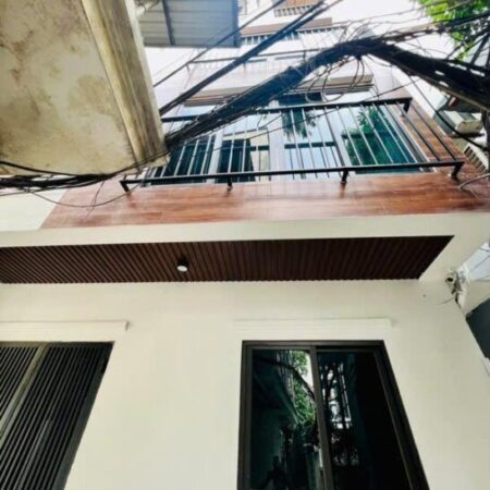 NHÀ ĐẸP HAI MẶT THOÁNG Ở NGAY PHỐ QUAN NHÂN 35x5T. CHỈ NHỈNH 7 TỶ