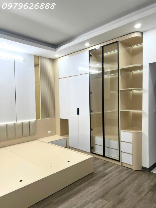 BÁN NHÀ PHỐ LÊ THANH NGHỊ – FULL NỘI THẤT – NGÕ THOÁNG – LÔ GÓC ĐẸP. 62x5T