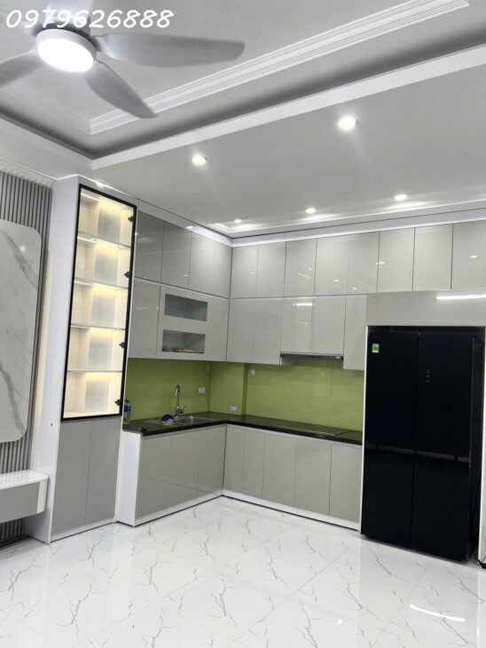 BÁN NHÀ PHỐ LÊ THANH NGHỊ – FULL NỘI THẤT – NGÕ THOÁNG – LÔ GÓC ĐẸP. 62x5T