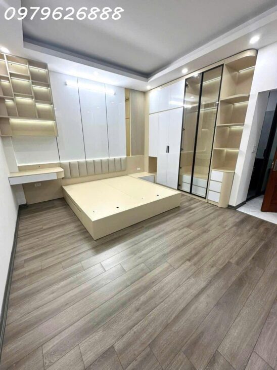 BÁN NHÀ PHỐ LÊ THANH NGHỊ – FULL NỘI THẤT – NGÕ THOÁNG – LÔ GÓC ĐẸP. 62x5T