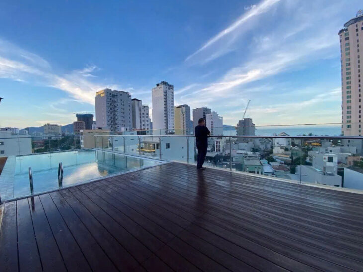 CẦN BÁN TÒA CĂN HỘ 7 TẦNG – MẶT TIỀN ĐƯỜNG HỒ NGHINH –SƠN TRÀ – ĐÀ NĂNG CÁCH BIỂN CHỈ 150M