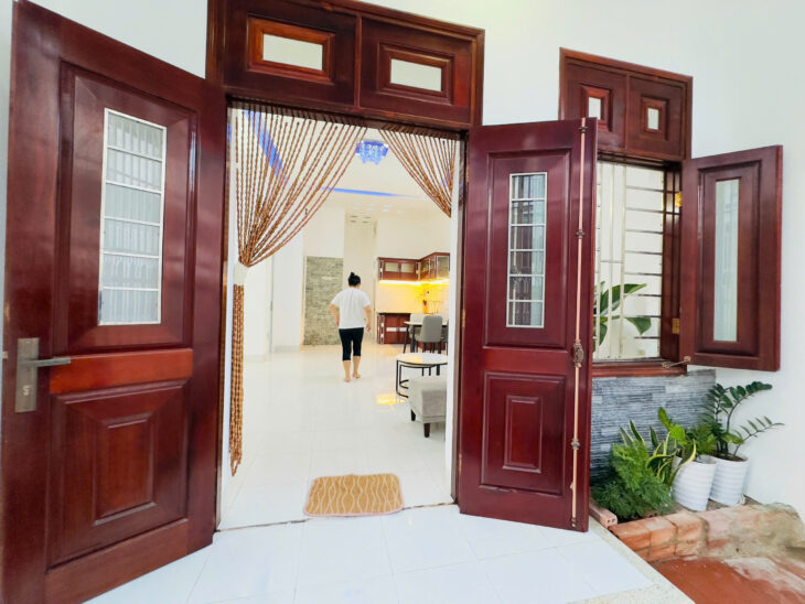 BÁN NHÀ THIẾT KẾ HIỆN ĐẠI NGANG ĐẸP 7m5 TẠI PHƯỜNG BẮC NHA TRANG.