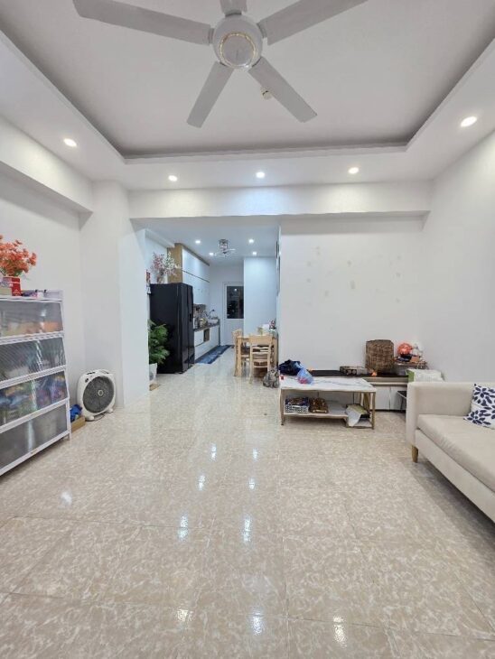 CĂN HỘ ĐƯỜNG MẠC THÁI TỔ CẦU GIẤY DT 76M-3 NGỦ 2 WC GIÁ 6,4 TỶ