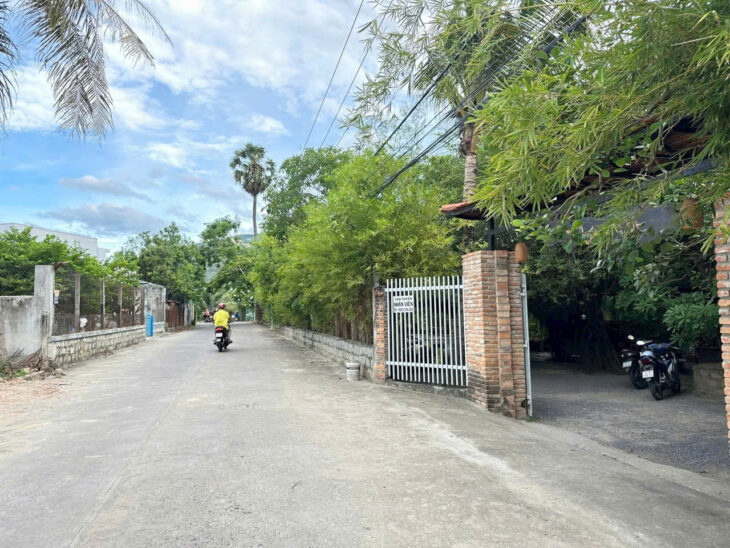 DUY NHẤT 01 LÔ GÓC ĐƯỜNG NHỰA 2 OTO ĐUA, VÕ DÕNG, VĨNH TRUNG, NHA TRANG.