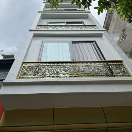 Bán nhà mặt phố Kim Giang, Thanh Xuân, HN. 42m2 x 4 tầng, 5PN, Sổ đỏ. Giá tốt! LH: 0975948906