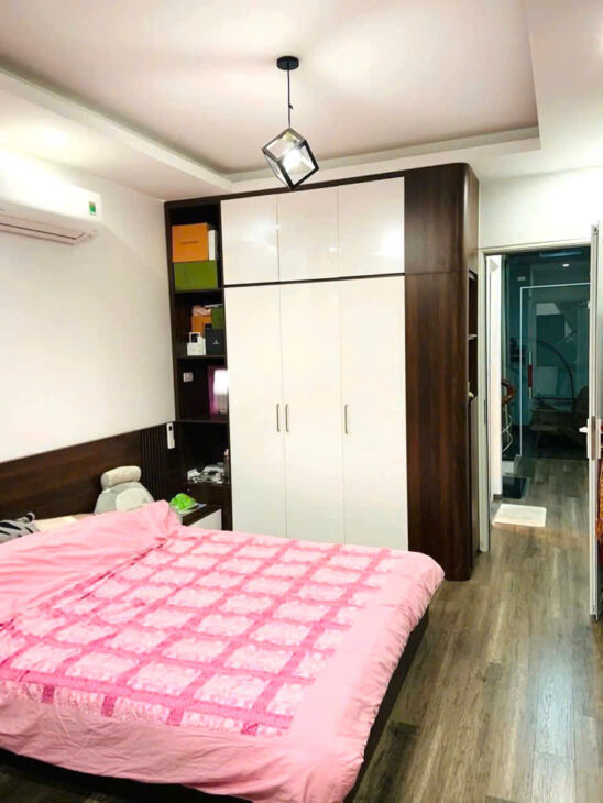 SIÊU PHẨM YÊN HOÀ 2 MẶT THOÁNG – 1 NHÀ RA PHỐ – Ô TÔ ĐỖ CỬA. KD ĐỈNH. 42x5T