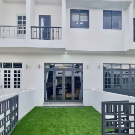 Nhà phố KCN Phước Đông SỔ SẴN SANG TÊN NGAY Vy KAH