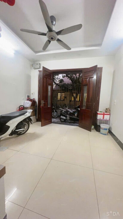 DƯƠNG QUẢNG HÀM NHÀ RẤT ĐẸP NGÕ THÔNG ÔTÔ – 40m2 6 tầng mặt tiền 4m Giá 11.3 tỷ