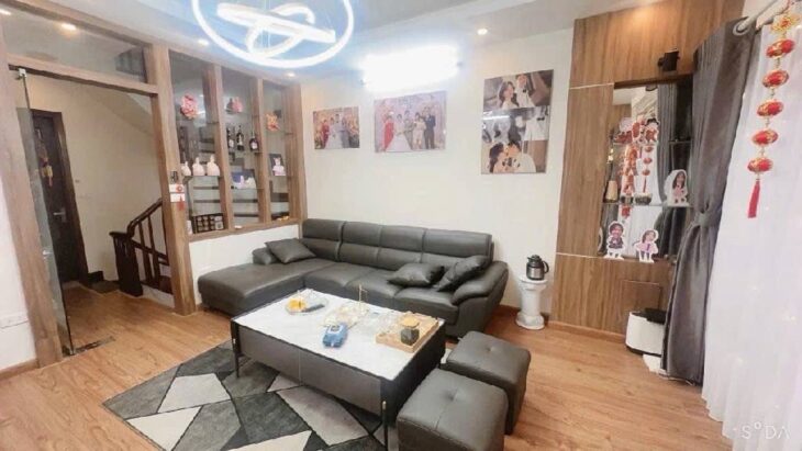 DƯƠNG QUẢNG HÀM 40M x5 TẦNG GIÁ 11,3 TỶ,NGÕ THÔNG,NHÀ ĐẸP Ở NGAY