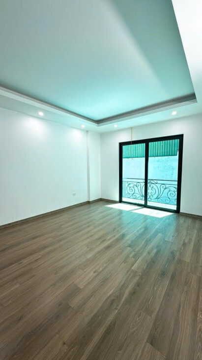 Bán nhà Nguyễn Ngọc Nại, Thanh Xuân – 38m x 6 tầng 8,8 tỷ – Ba bước ra Ô tô tránh – Khu phân lô dân
