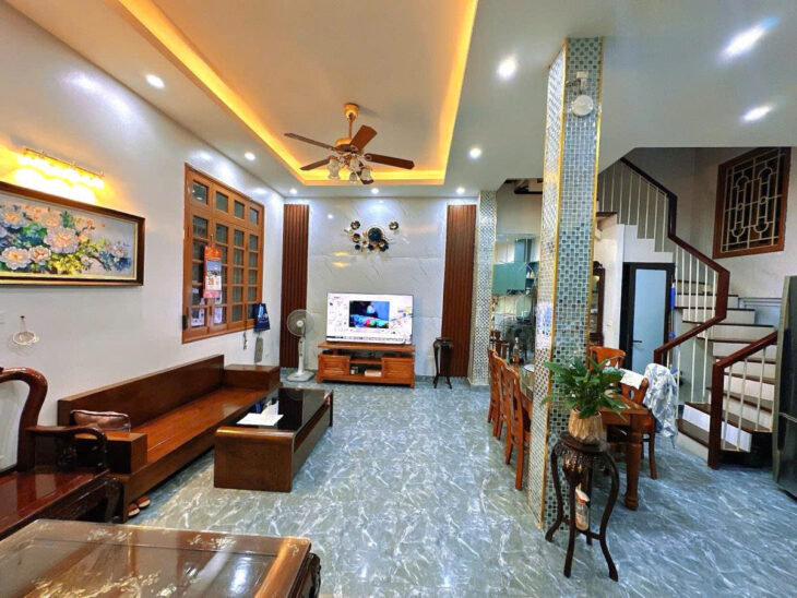 HÀO NAM LÔ GÓC 3 MẶT THOÁNG – GẦN Ô TÔ – DT 50m2 4 tầng mặt tiền 4.5m Giá 13.2 tỷ