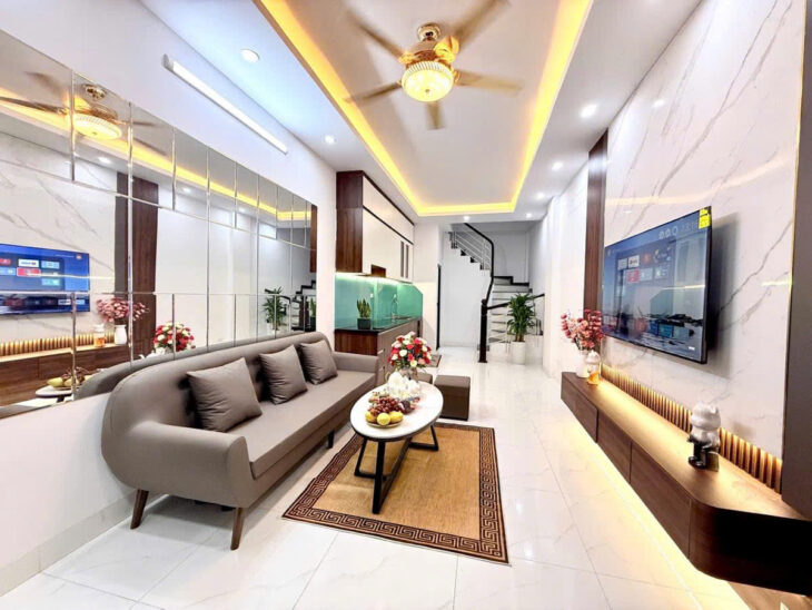 NHÀ ĐẸP KHƯƠNG ĐÌNH – NGÕ BA GÁC GẦN Ô TÔ Dt 30m2 5 tầng mặt tiền 3.1m Giá 7.98 tỷ