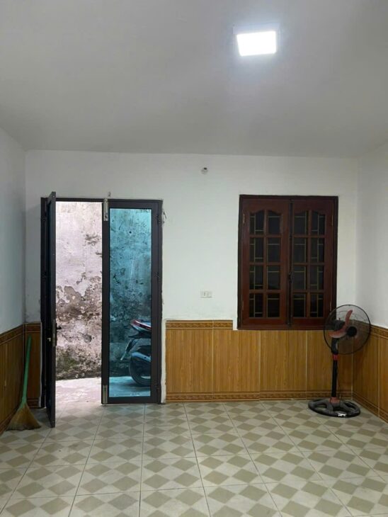 NHÀ CHÍNH CHỦ- GIÁ ƯU ĐÃI CẦN BÁN NHANH CĂN NHÀ tại quận Hoàng Mai, HN
