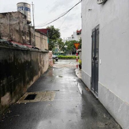 NHÀ NGỌC THỤY – 37m² – MT 6.5m – NGÕ Ô TÔ – VỊ TRÍ ĐẸP TRUNG TÂM LONG BIÊN NHÀ NGỌC THỤY – 37m² – MT 6.5m – NGÕ Ô TÔ – VỊ TRÍ ĐẸP TRUNG TÂM LONG BIÊN