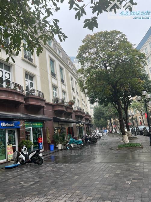 13.10.2025 bán shophouse khu ĐT Mỹ Đình Sông Đà 75m2 x 4 tầng giá chỉ 38,5 tỷ không bao giờ bị ngập