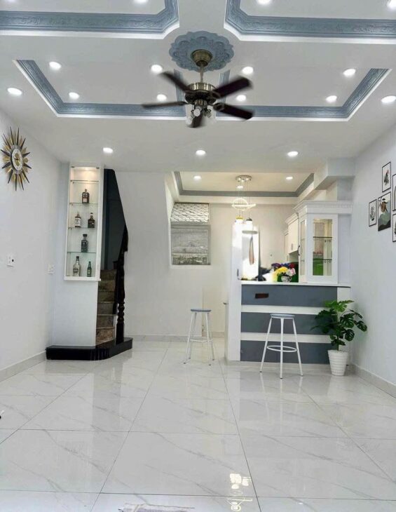 Bán nhà Thích Quảng Đức Phú Nhuận, full tiện ích, diện tích 30m², giá 6,15 tỷ