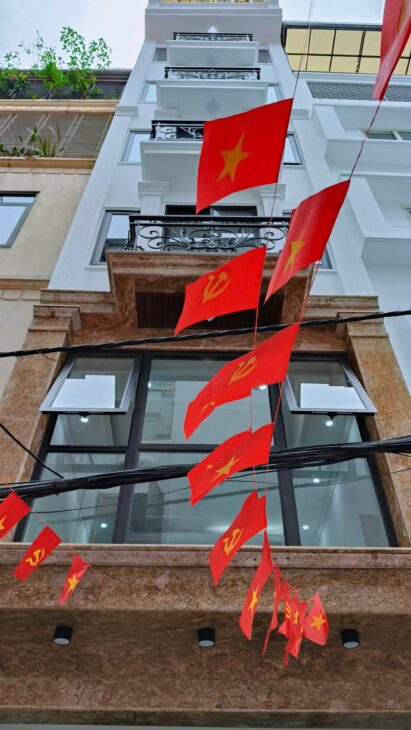 PHÂN LÔ, GARA ÔTÔ – 7 TẦNG THANG MÁY – 12 P. KHÉP KÍN – KINH DOANH PHÂN LÔ, GARA ÔTÔ – 7 TẦNG THANG MÁY – 12 P. KHÉP KÍN – KINH DOANH