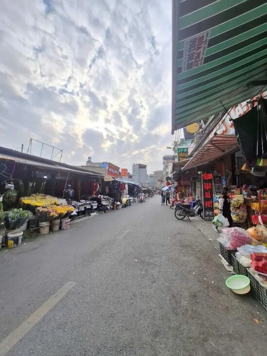 🔴…🔴DUY NHẤT! LÔ GÓC MP, MT CHỢ ĐẠI TỪ 70M2, 3T VIEW HỒ, KD SẦM UẤT NGÀY ĐÊM, 32.9 TỶ!