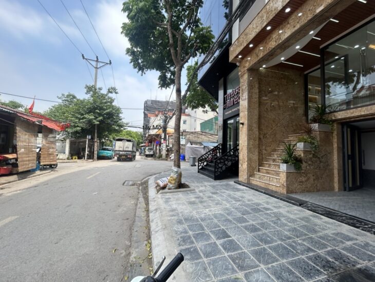 BÁN NHÀ MẶT PHỐ ĐẠI LINH – HIẾM TRONG PHÂN KHÚC – 24.8 Tỷ – OTO – KINH DOANH – VỈA HÈ