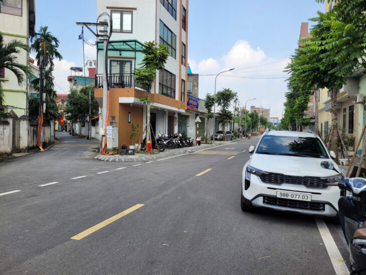 BÁN NHÀ XƯỞNG VĂN PHÒNG ĐƯỜNG CỰ KHỐI 358M2 HAI MẶT TIỀN KD VÔ ĐỐI LH 0889127186