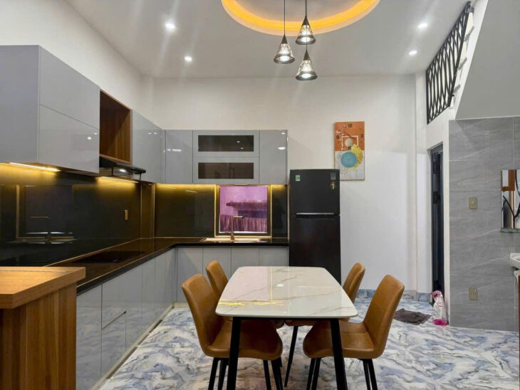 NHÀ GÁC LỬNG KIỆT 3 M TÔN ĐẢN – LÔ GÓC, THOÁNG MÁT