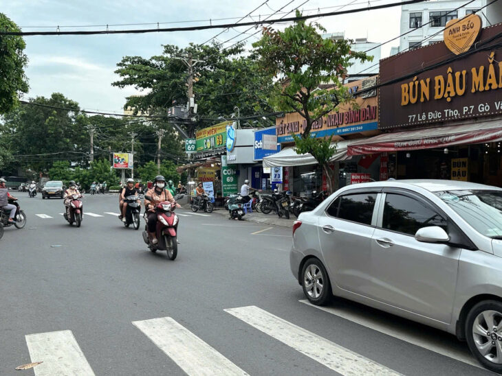 Bán CHDV hẻm 12m Lê Đức Thọ 6 tầng có hầm ngang 7m 126m2 30PN TN 170tr ngay chợ 40 tỷ.