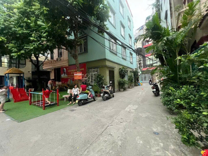 Phố Vương Thừa Vũ – nhà 3 tầng, 83m2, giá cực rẻ cho nhà đầu tư xây CCMN, CHDV