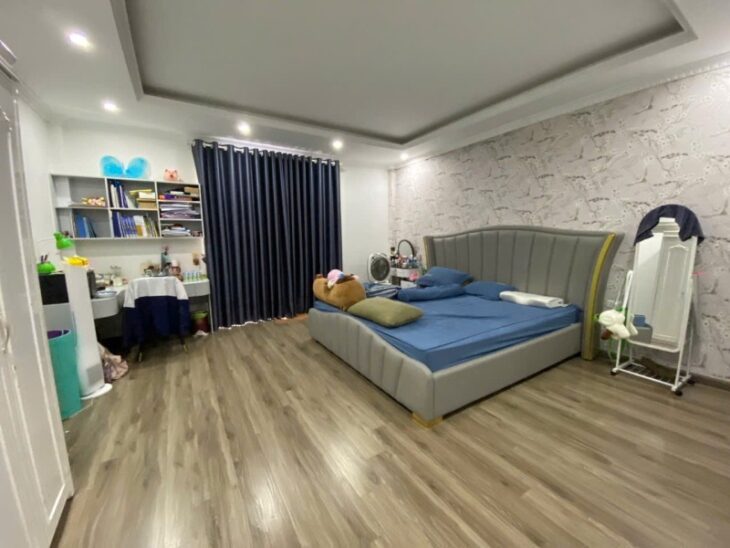 BÁN NHÀ 6 TẦNG THẠCH BÀN – MẶT TIỀN 5.9M – GIÁ CHỈ 7.7 TỶ