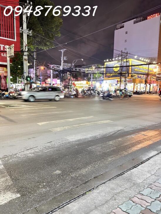 BÁN NHÀ CẤP 4 154M2 ĐƯỜNG TẠ QUANG BỬU -9,5 TỶ