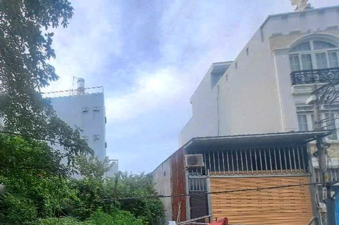 Hàng thơm đất đẹp ngang hơn 8m hiếm tách được 2 sổ, 165m2 full thổ, HXH TL37 nhỉnh 44tr/m2