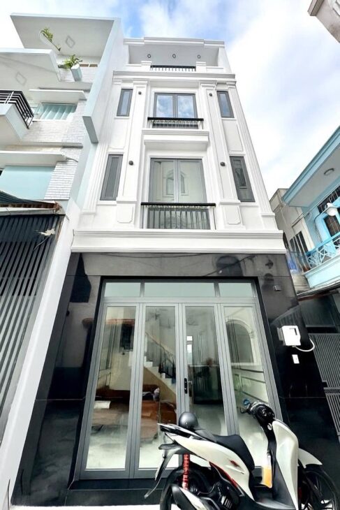 Trung tâm Gò Vấp, nhà Nguyễn Văn Nghi 4 tầng 60m2, 4PN, sổ hồng giá 8 tỷ, ngay đại học Công nghiệp 4