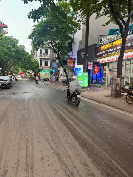 Phố Vương Thừa Vũ – nhà 3 tầng, 83m2, giá cực rẻ cho nhà đầu tư xây CCMN, CHDV