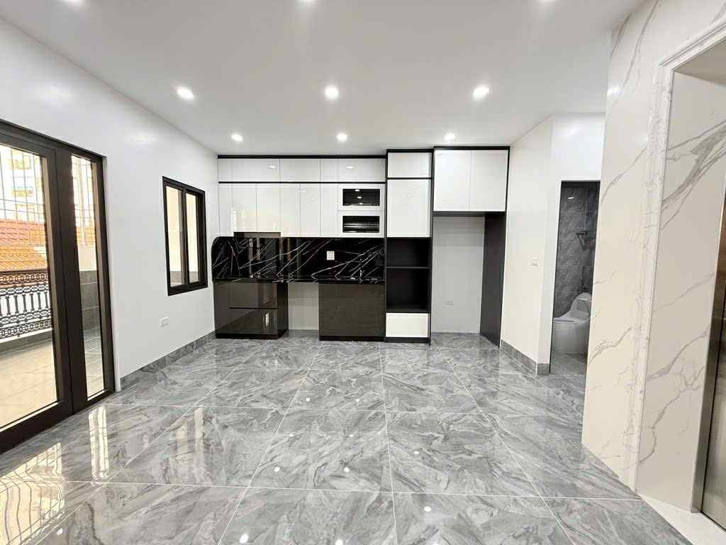 Bán nhà Thanh Nhàn, Hai Bà Trưng 60m, nhà mới đẹp ở luôn, ngõ nông, 20m ra đường ô tô