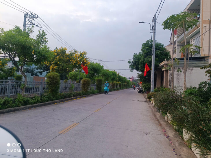 Hàng thơm đất đẹp ngang hơn 8m hiếm tách được 2 sổ, 165m2 full thổ, HXH TL37 nhỉnh 44tr/m2