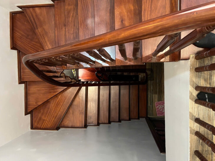 Nhà riêng Pháo Đài Láng DT 60m2, 5 tầng, lô góc giá 21.x tỷ có TL