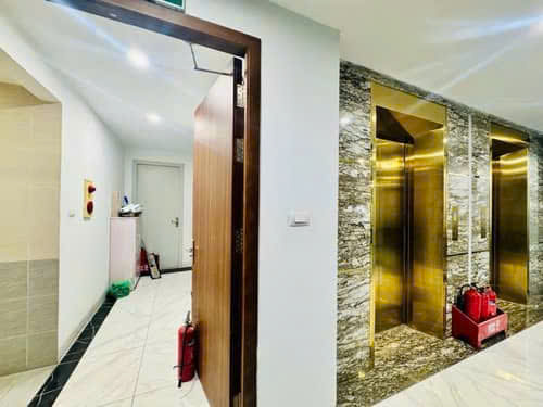 BÁN NHÀ NGÕ LẠC LONG QUÂN 288M 8TÀNG THANG MÁY ÔTÔ TRÁNH DT KHỦNG GIÁ 135 TỶ 0336212066