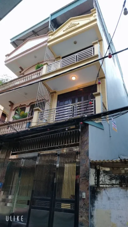 NHÀ ĐẸP DÂN XÂY NGÕ Ô TÔ 1 NHÀ RA MẶT PHỐ Ô Cách 50 m2 X 4 Tầng 13.8 tỷ Long Biên Hà Nội.