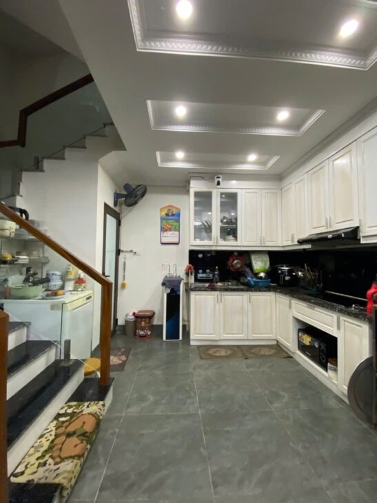 BÁN NHÀ 6 TẦNG THẠCH BÀN – MẶT TIỀN 5.9M – GIÁ CHỈ 7.7 TỶ
